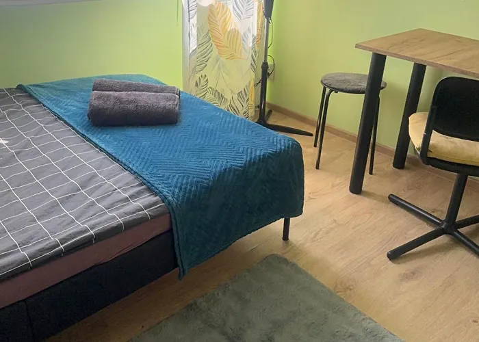 Clickonthecozylime Czechow Hostel *